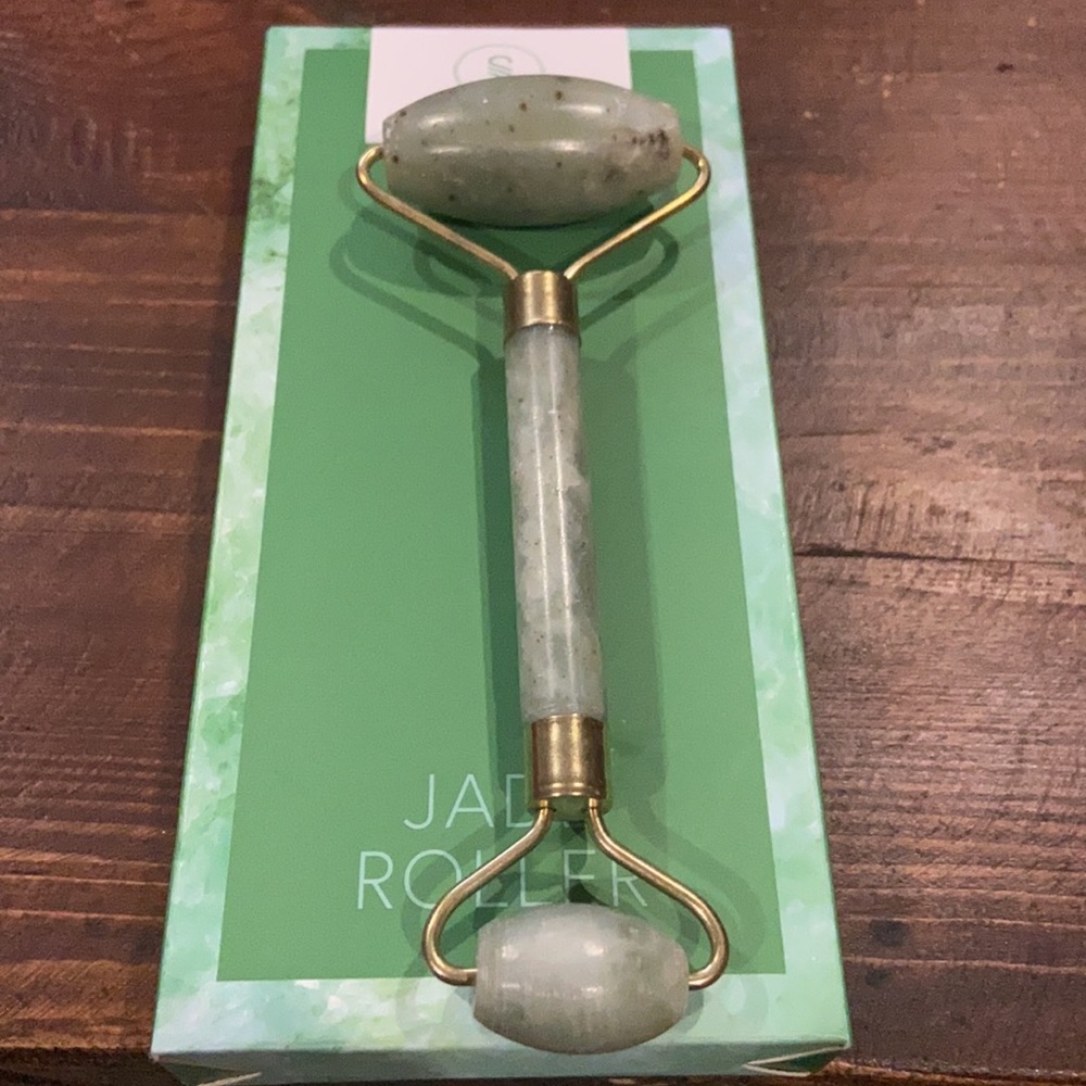 Sherrie Matthews Jade Roller
